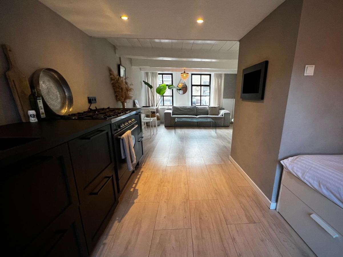 Littleneighbour Apartamento Pingjum Exterior foto